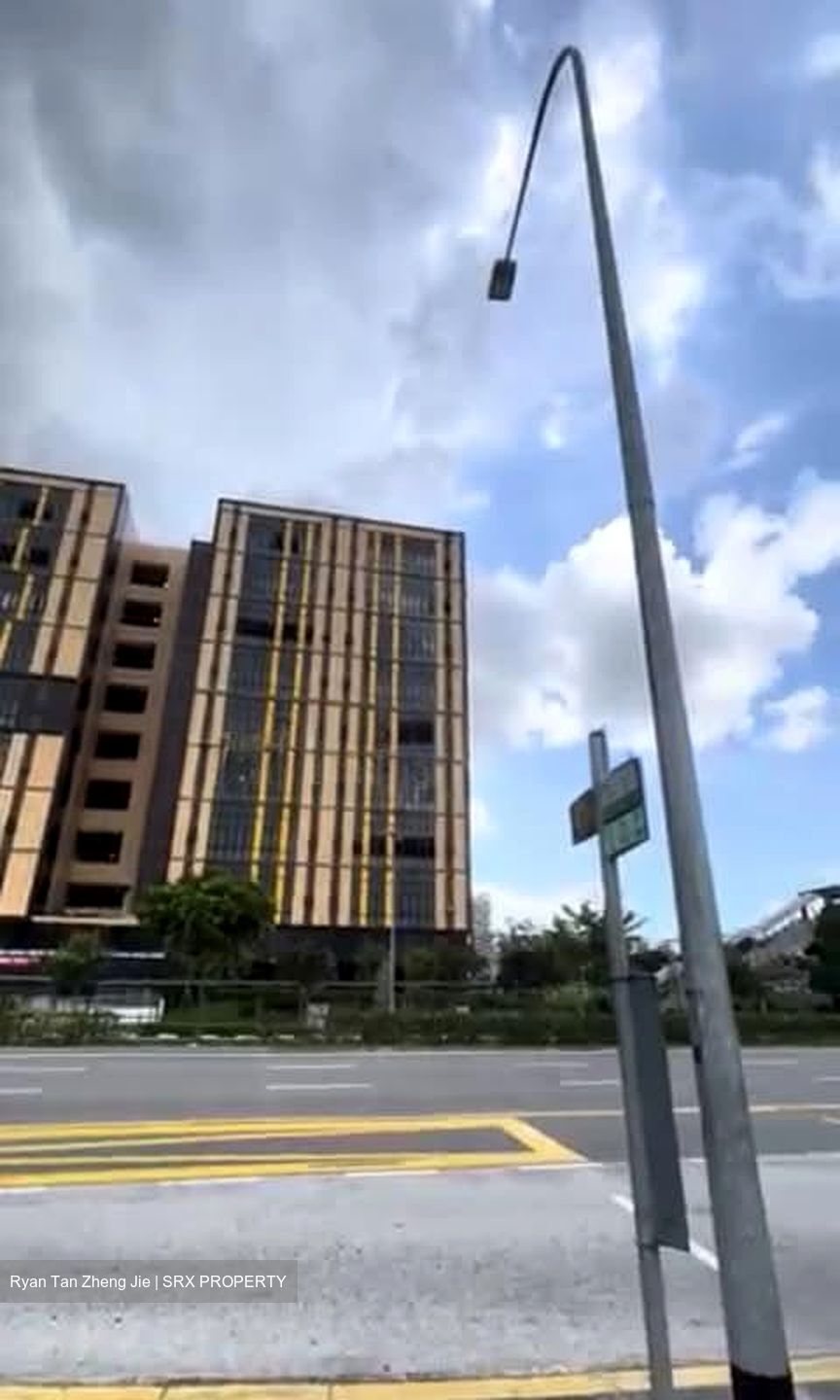 Stellar@tampines (D18), Factory #572978041